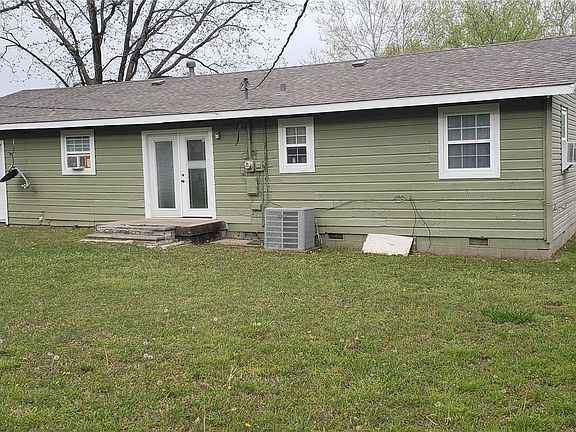 5th image of 912 S Belmont Ave