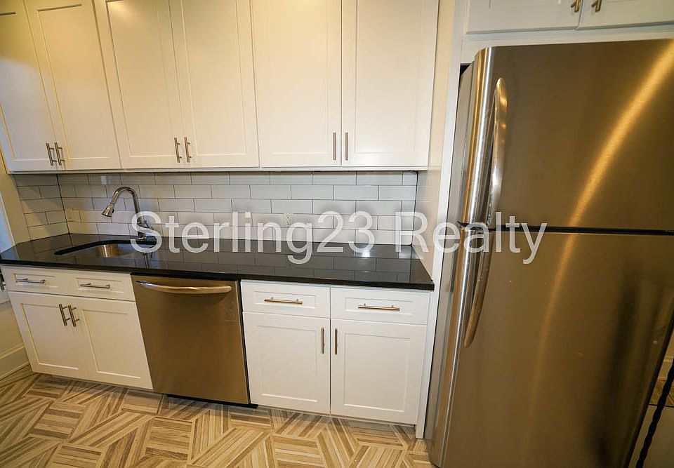 1st image of 25-39 22nd St #1G