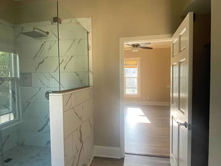 155 E Chestnut St #3 — Photo 10