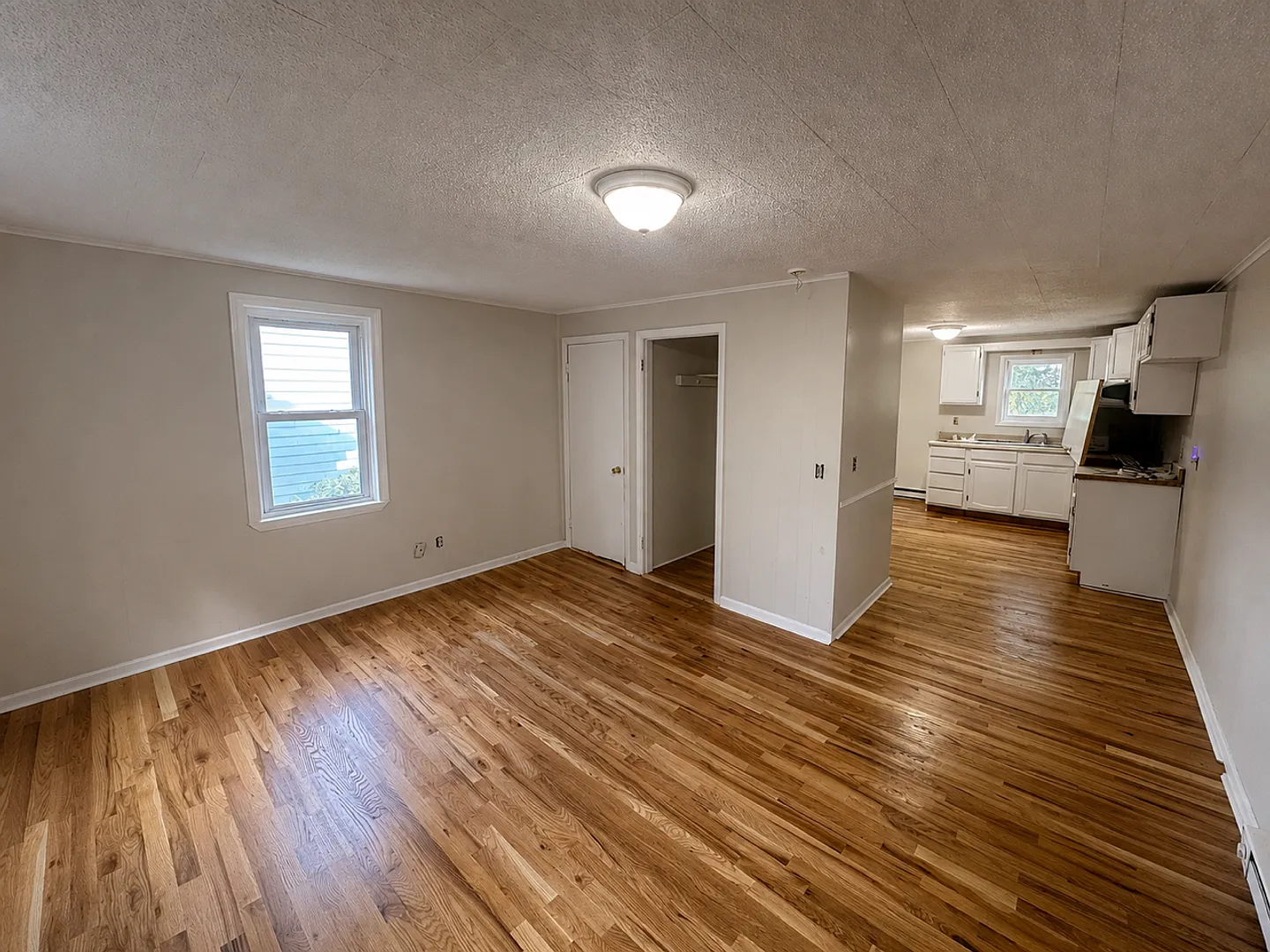 110 - 116 South Walnut Street — Photo 2