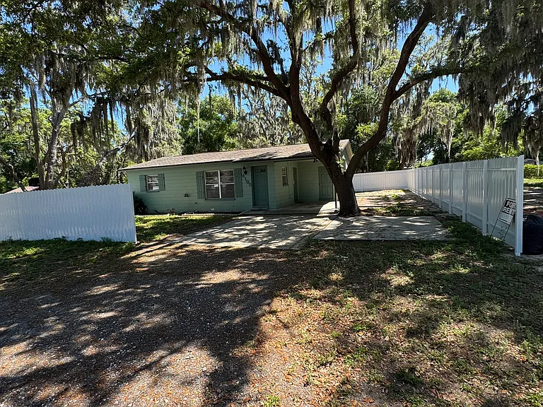 Robinson Rd — Photo 2