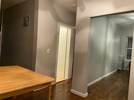 Rented by Compass | media 7