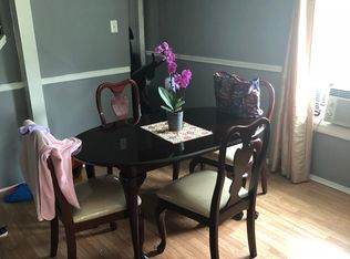 1736 Fairview St, Reading, PA 19606