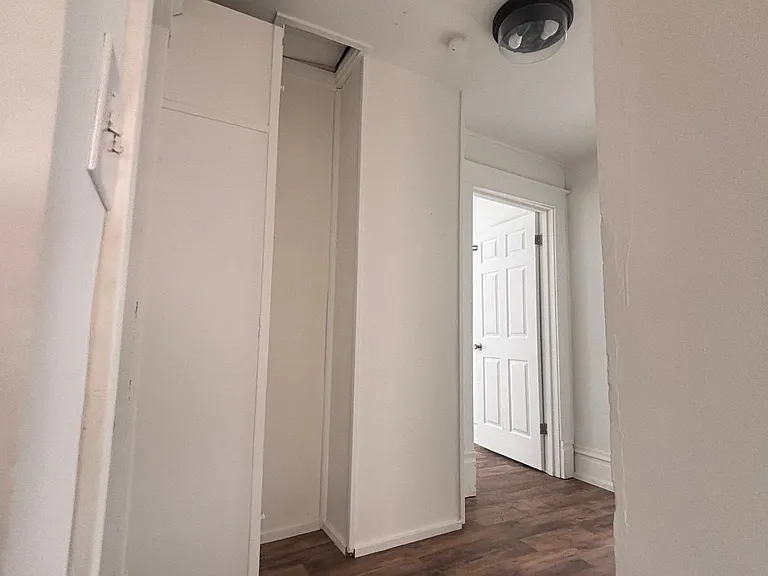1816 W Bradley Ave — Photo 10