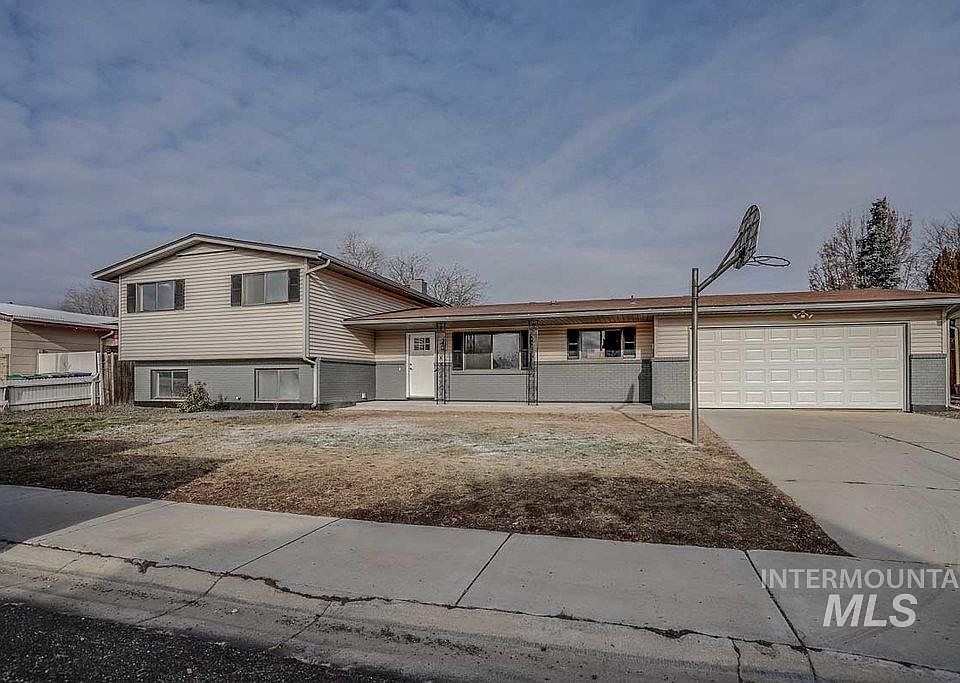 1st image of 10902 S Sandhurst Dr