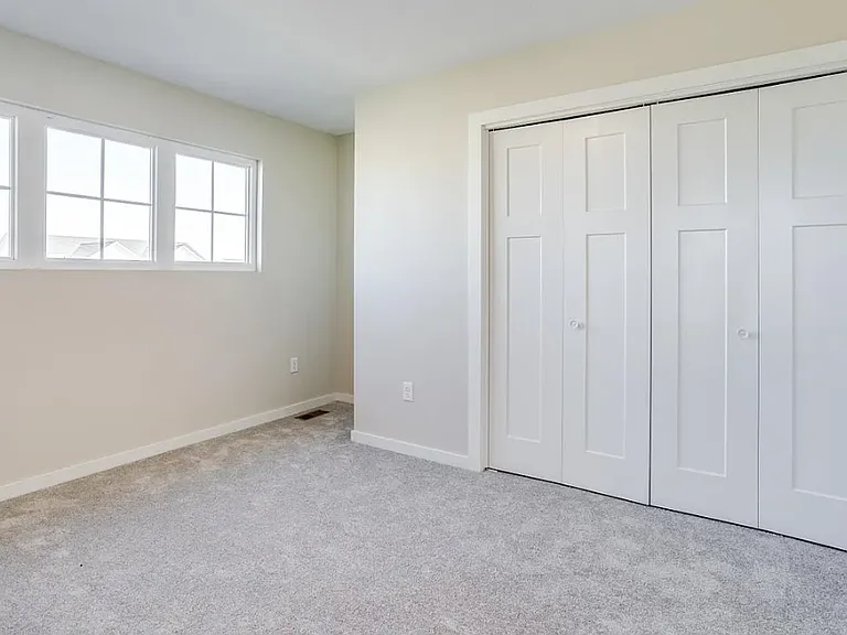 200 W Mendocino — Photo 7