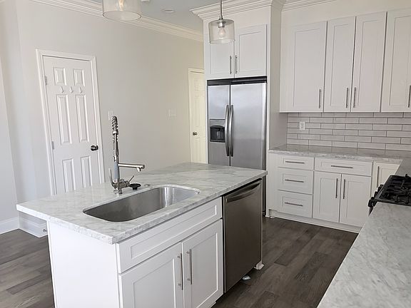 4th image of 1201 Gordon St
