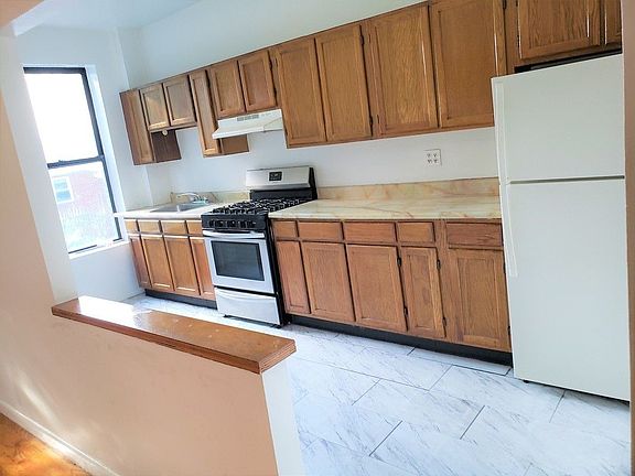 2nd image of 30-95 32nd St #2F