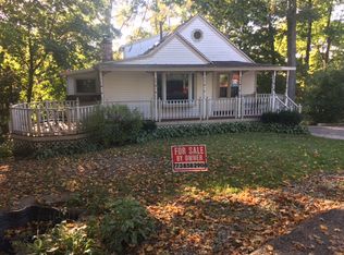 529 Oakwood Trl, Twin Lakes, WI 53181