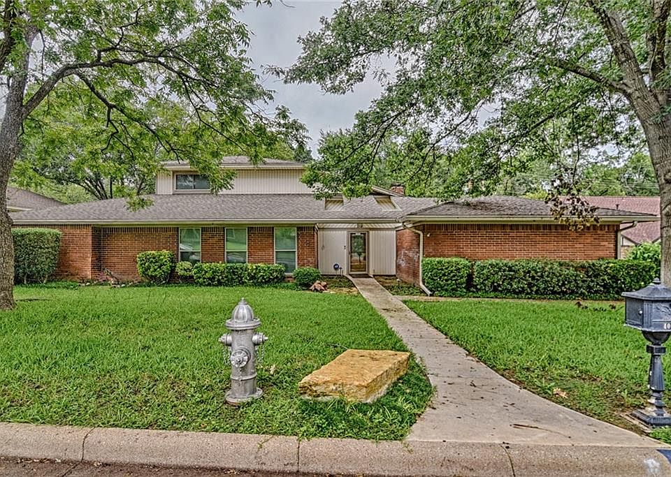 1st image of 4005 Three Oaks Dr