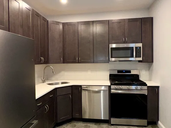 76 Beacon Avenue image 11 of 34