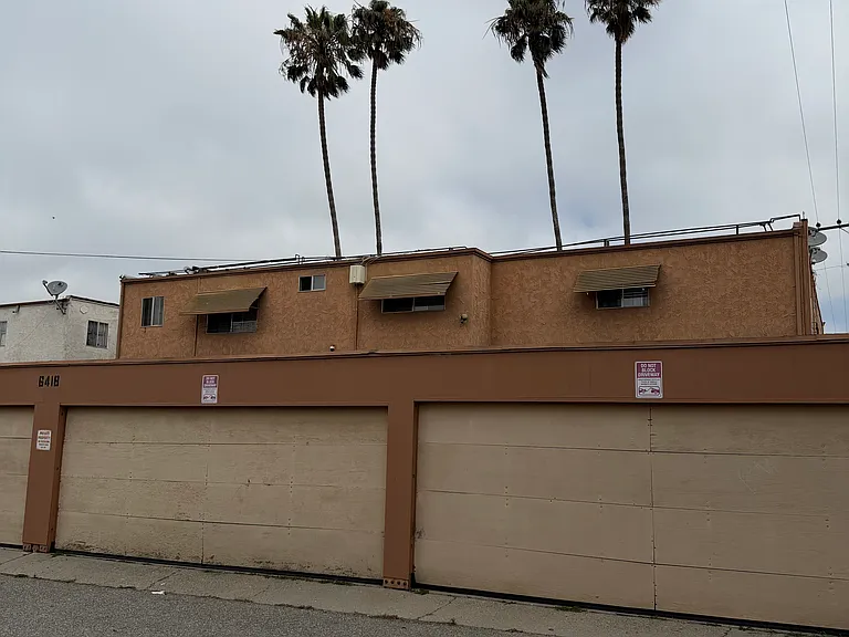 6418 Hummingbird St #C — Photo 16