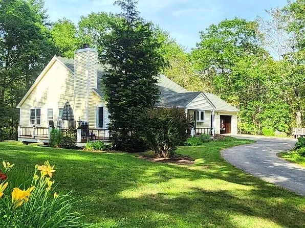 24 N Village Road, York, ME 03902