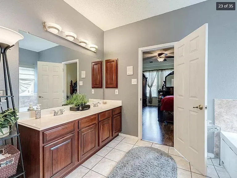 Windcastle Dr — Photo 22