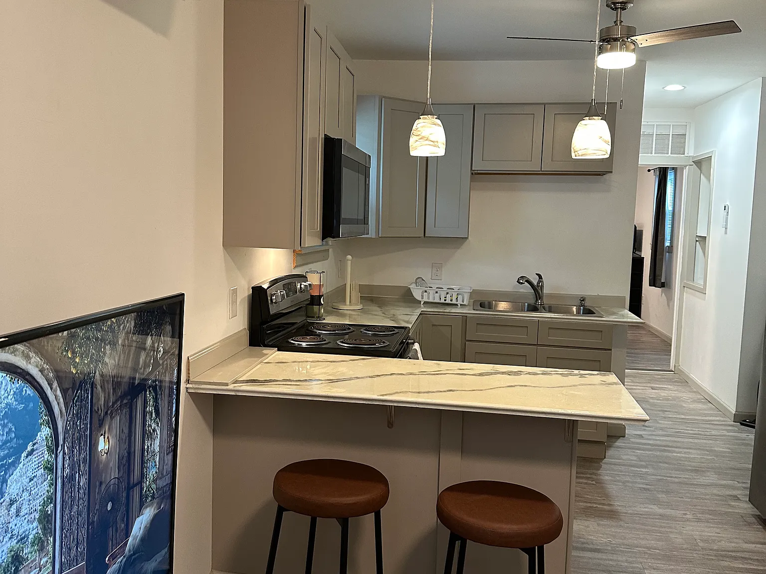 1 bed, 800 sqft, $1,400 — Photo 1