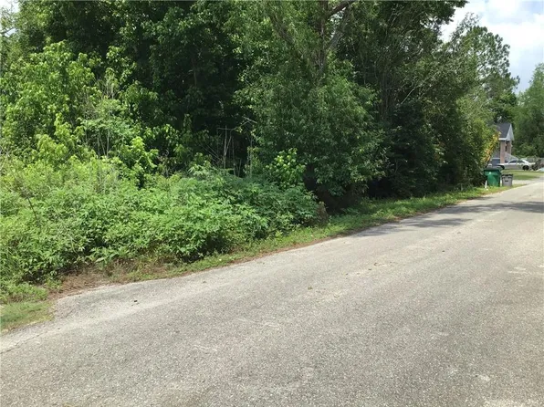 26 Street, Harvey, LA 70058