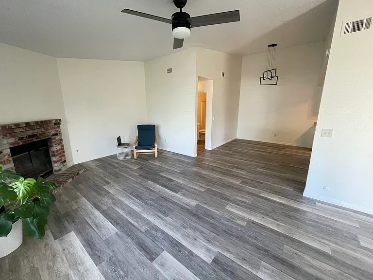 360 Spinnaker Way #1 — Photo 2