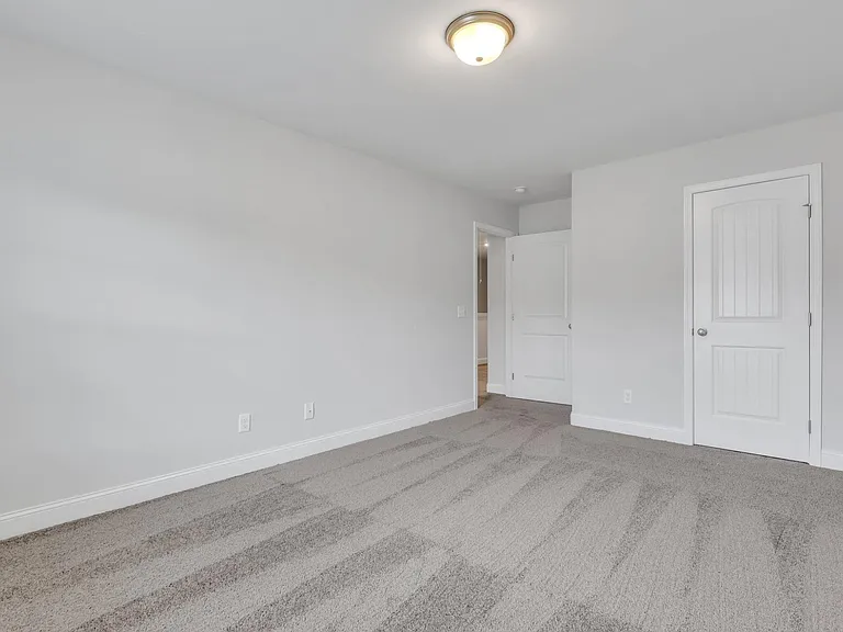 553 Governor Treutlen Cir — Photo 13