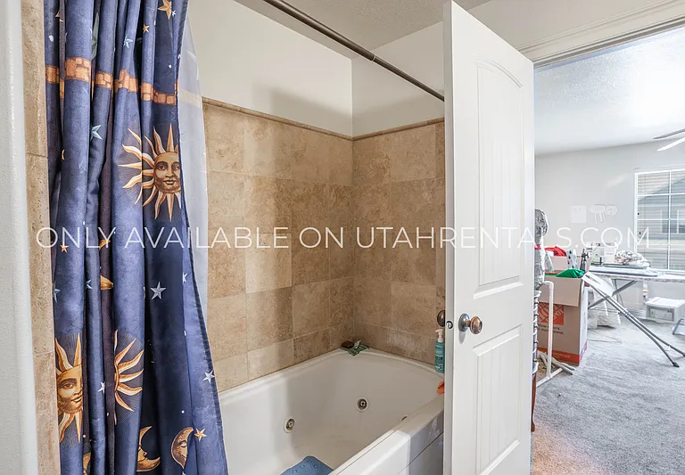 278 E Cascade Ct — Photo 16