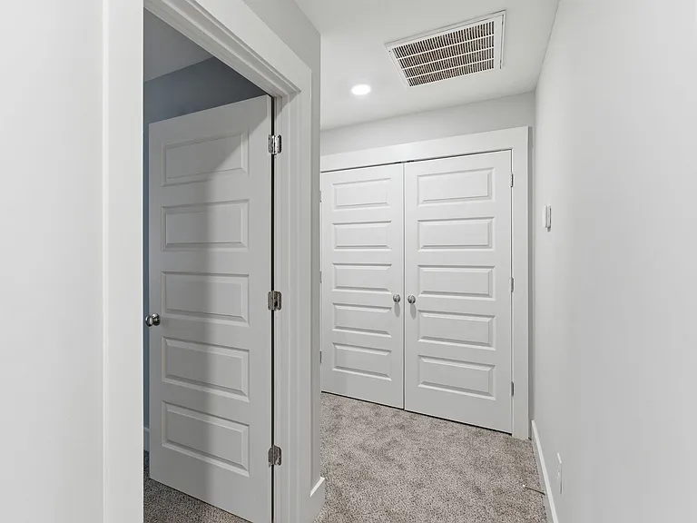 8649 Lawson Dr — Photo 30