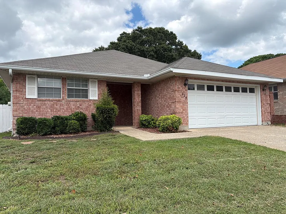 224 Coronado Cir