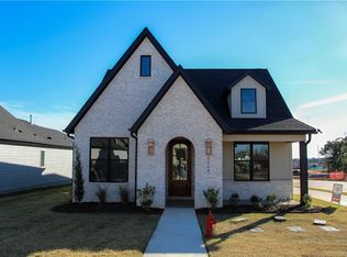 2329 S 31st St, Rogers, AR 72758