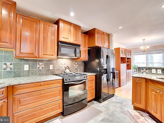 2nd image of 2027 Magarity Ct