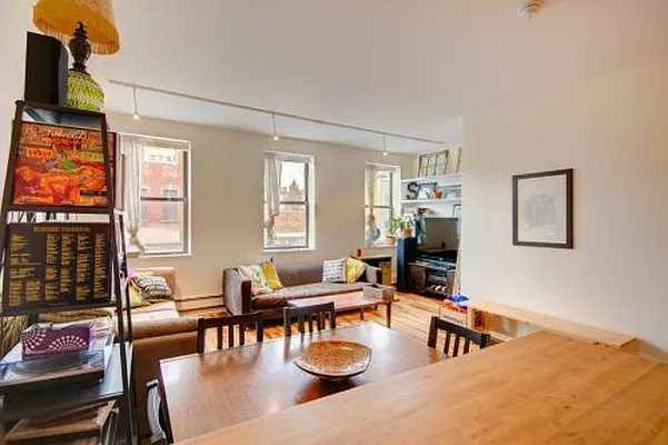 Rented by Icon Realty Management | media 16