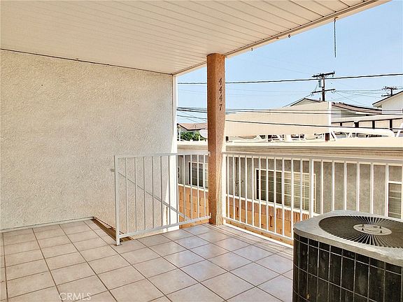 4th image of 4441 Farquhar Ave