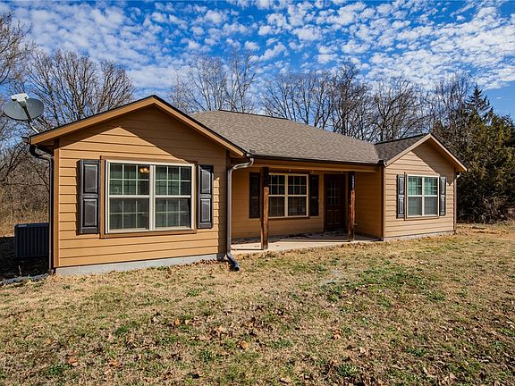 4th image of 12238 Cavewood Rd