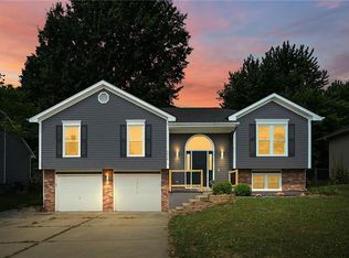 6828 N Corrington Ave, Kansas City, MO 64119