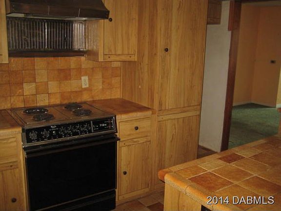 3rd image of 226 River Beach Dr