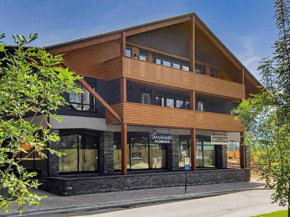1012 W Spring Creek Dr #310B, Canmore, AB T1W 0N1