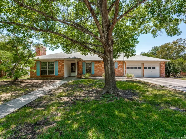 426 Zephyr, Windcrest, TX 78239