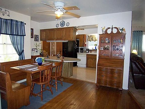 2nd image of 3249 Highland Ave