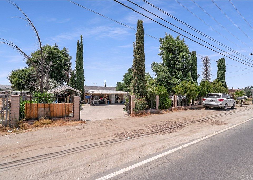 1st image of 20635 El Nido Ave