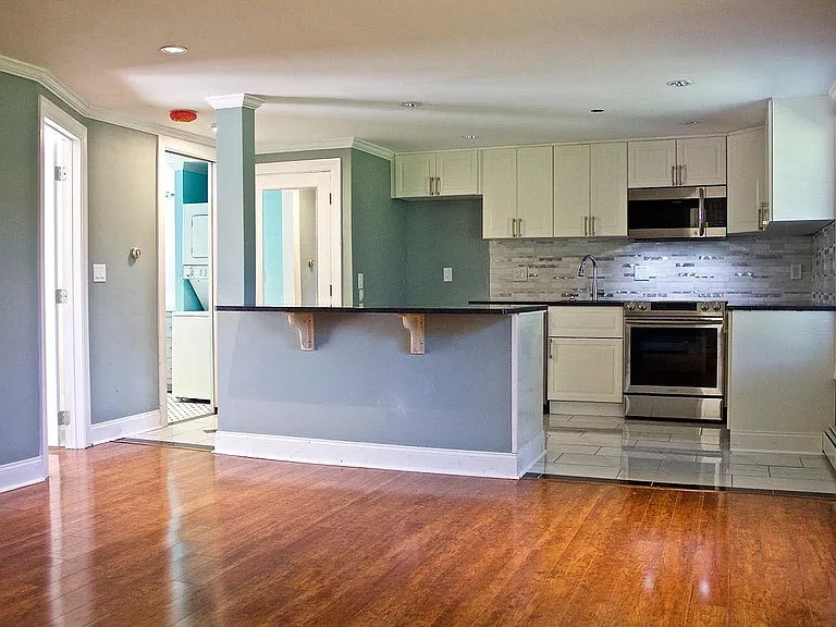 52 Maplewood Dr — Photo 11