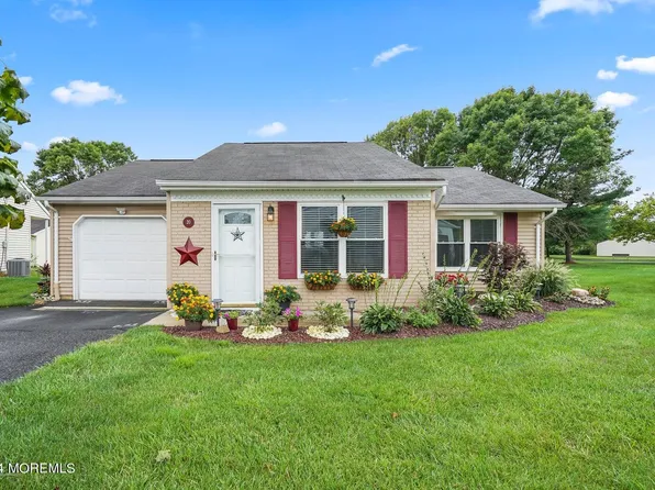 20 Edgeware Close #1000, Freehold, NJ 07728