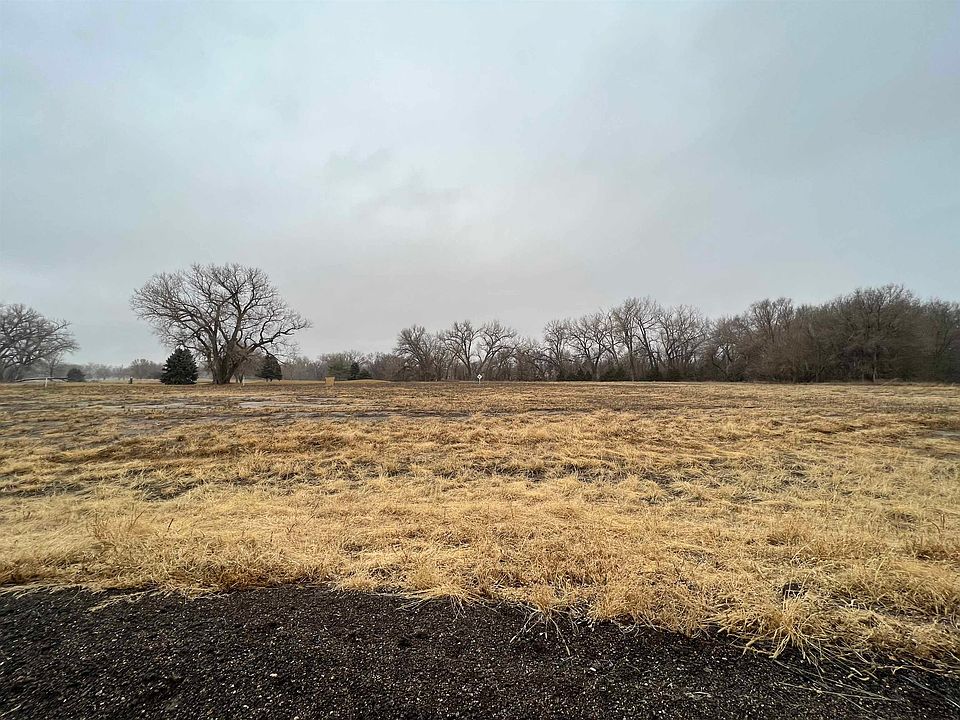 2nd image of 40936 Cross Creek Rd