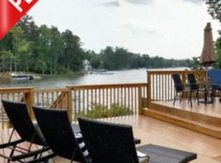 127 Bogater Rd, Chapin, SC 29036