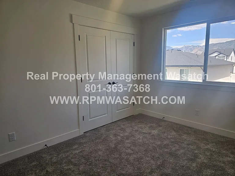 738 N 160 E — Photo 18