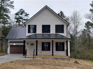 7003 Pear Tree Rd, Charlotte, NC 28216