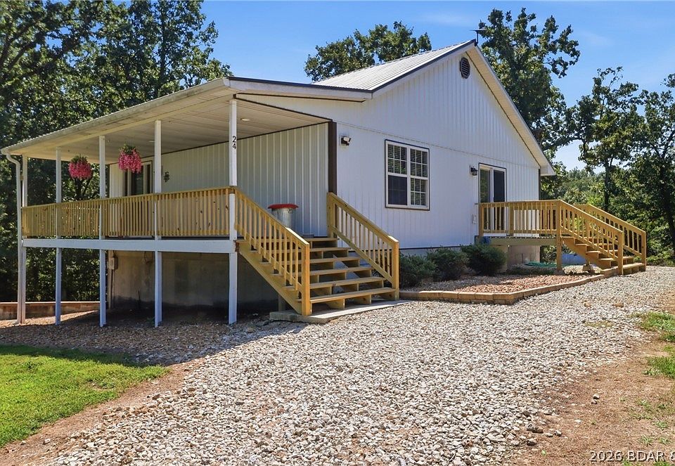 1st image of 24 Hidden Oaks Rd