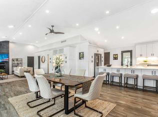 3259 Somerford Rd, Columbus, OH 43221