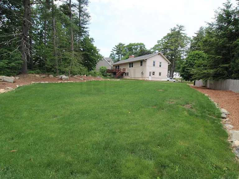 4 Nixon Park — Photo 28