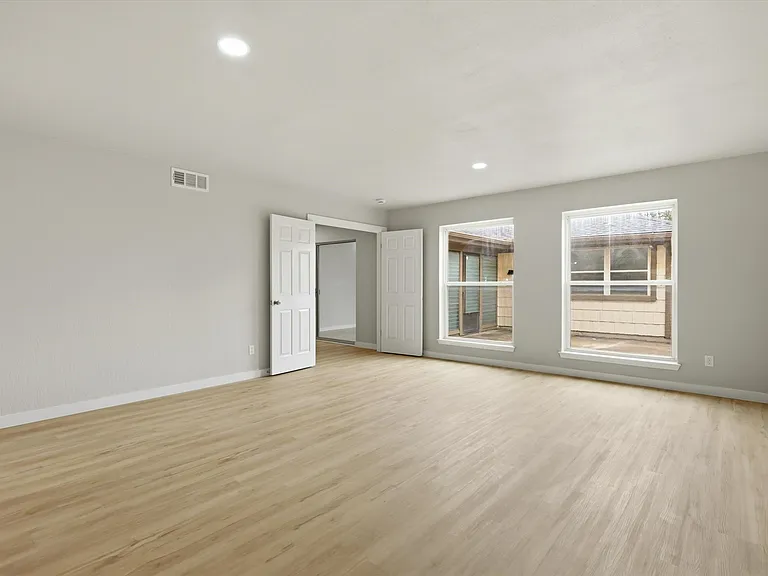 3716 Sweetbriar Ln — Photo 35