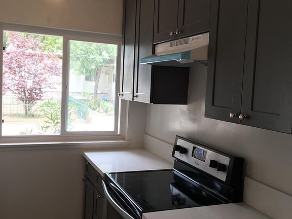 5th image of 139 S Avenue 55 #48