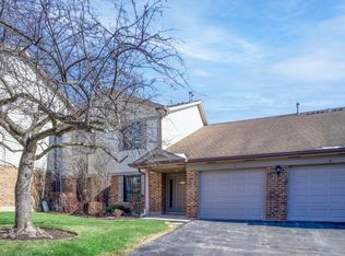 4131 N Pheasant Trail Ct Unit 8, Arlington Heights, IL 60004