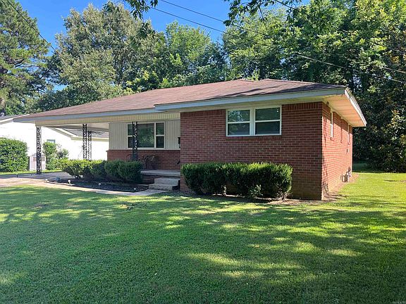 3rd image of 720 Frisco Ln