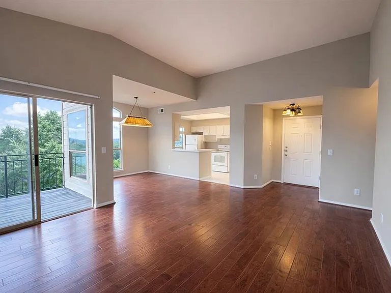 6000 Shepherd Mountain Cv #418 — Photo 3